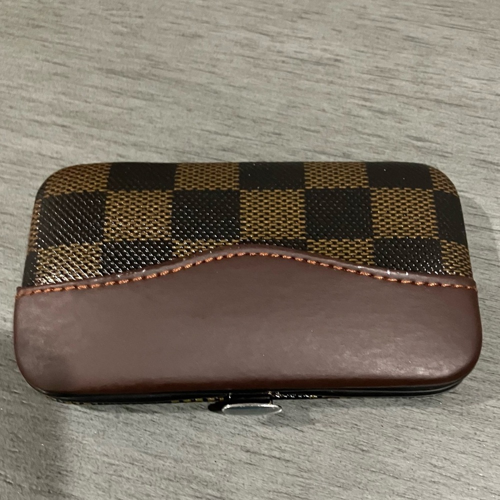 Checkered Brown and Black Manicure set